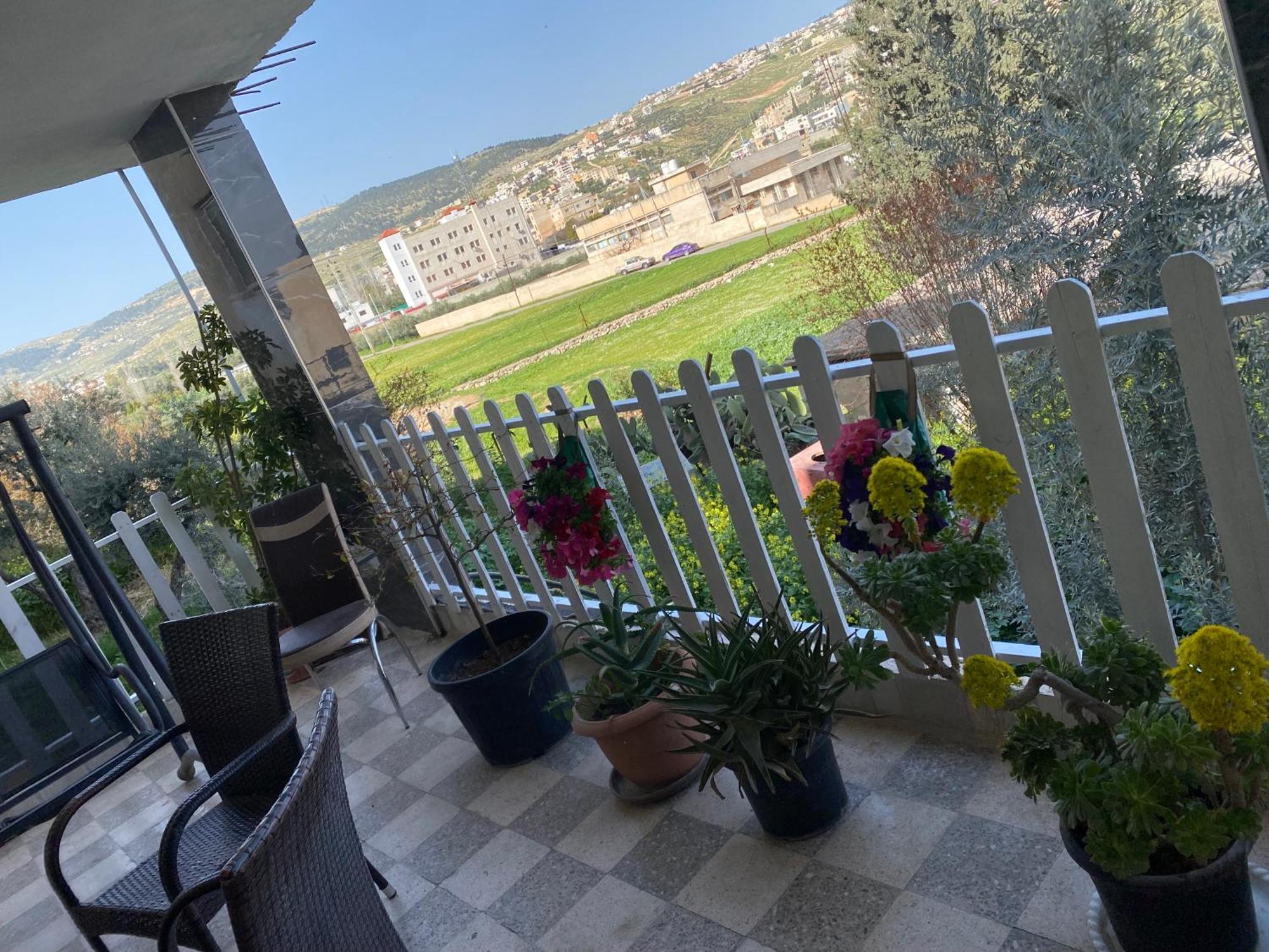 Huseein Rooms Jarash Exterior photo